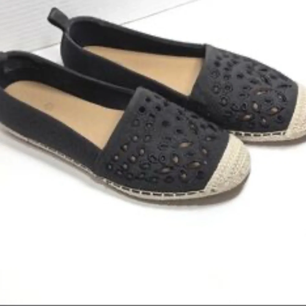 Tommy Bahama Shoes Women Selena Black Cream Eyelet Espadrilles Flat Slip On